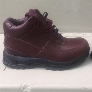 Nike Air Max Goadome Boots